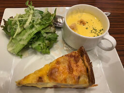 メゾン カイザー Coredo 日本橋店