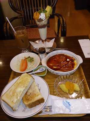 シャモニー 古町店