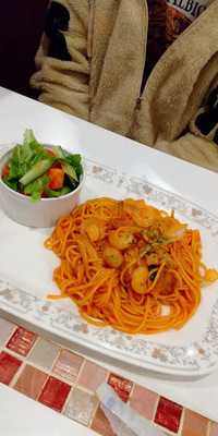 シャモニー 古町店