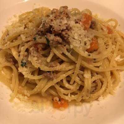 グラデヴォーレ