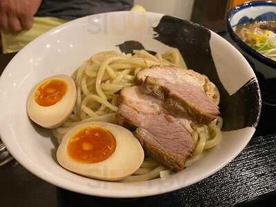 手仕事らぁめん八