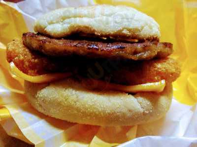 マクドナルド 青山フォーラム店