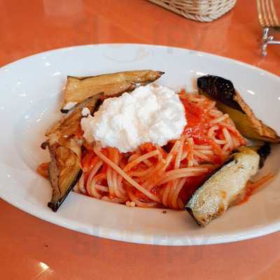 トラットリア グランボッカ