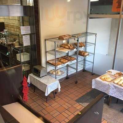 ベーカリー柳月堂