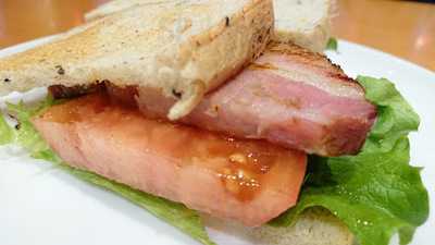 バリスタカフェ亀貝店