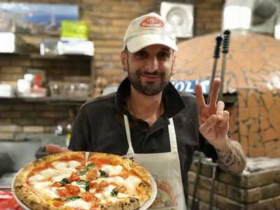 ラ・ピッコラ・ターヴォラ