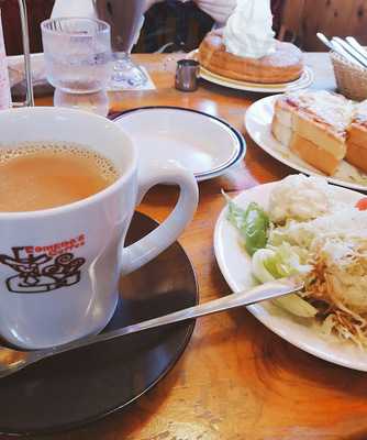 コメダ珈琲店 逢谷内インター店