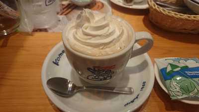 コメダ珈琲店 逢谷内インター店