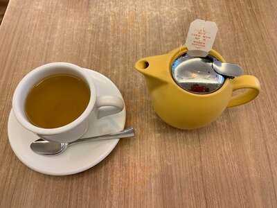 サラベス 東京店