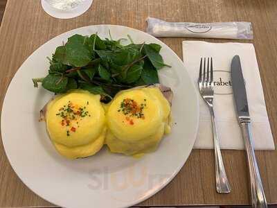 サラベス 東京店