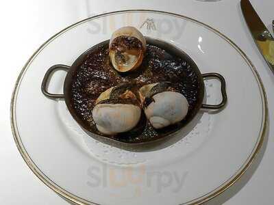 ぎをん萬養軒 本店