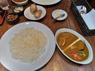 ガヴィアル 神保町店