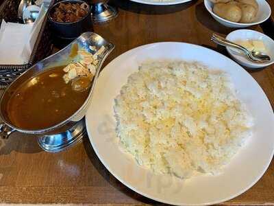 ガヴィアル 神保町店