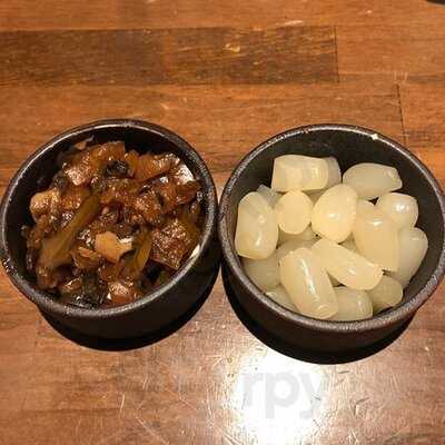 ガヴィアル 神保町店