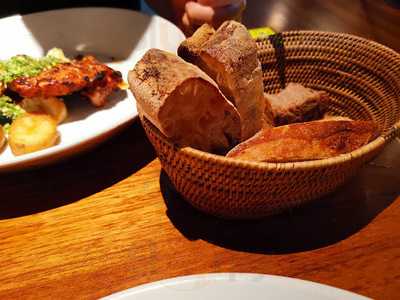 欧風小皿料理 沢村