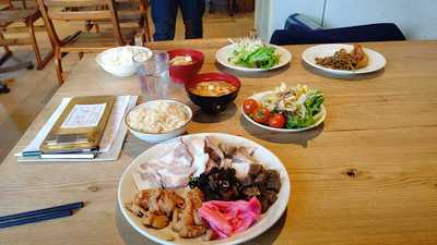 The Courtyard Kitchen