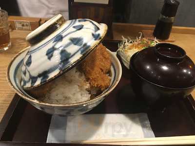 新潟カツ丼 タレカツ 神保町本店