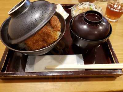 新潟カツ丼 タレカツ 神保町本店