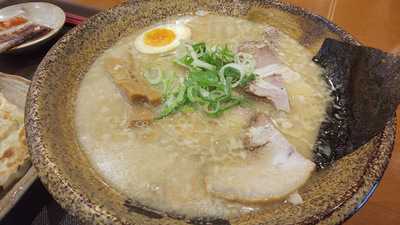 越後秘蔵麺 無尽蔵 かめだ家