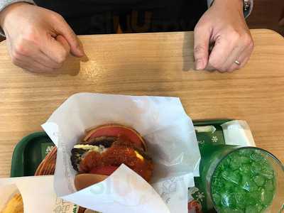 モスバーガー 新潟万代シティ店