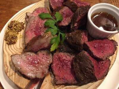 厳選ワイン飲み放題の店 肉バル横丁