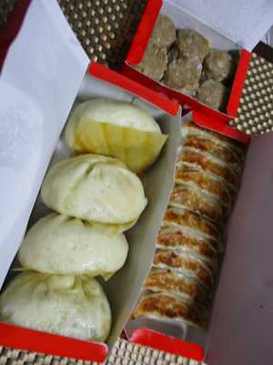 551蓬莱 梅田阪神店