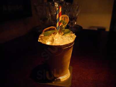 コーヒー/バー トラム