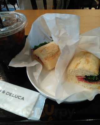 Dean & Deluca  Cafes 丸の内