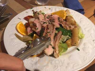 タヴェルナ キアッキエリーノ