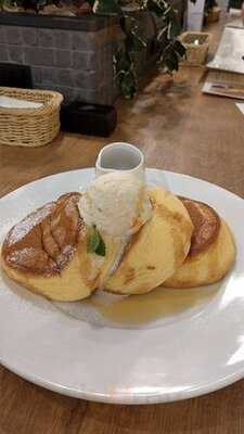 幸せのパンケーキ 南船場はなれ