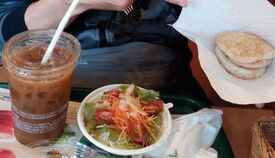 モスバーガー 西心斎橋店/mos Burger