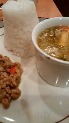 プエン タイレストラン