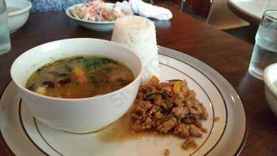 プエン タイレストラン