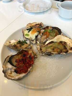 オイスタールーム 梅田ハービスエント店