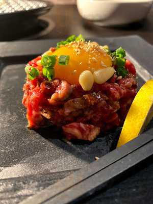 北新地 焼肉 尚