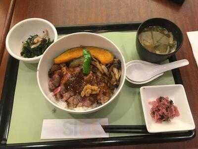 ロイヤルホスト新潟県庁前店