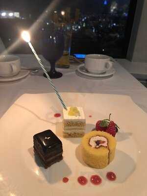 タワー ビュッフェ