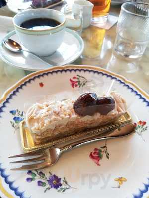 コーヒーレストラン ドルフ