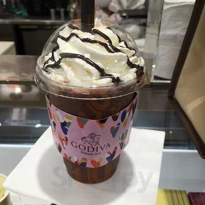 ゴディバ ラブラ万代店