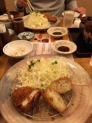 かつかつとんとん