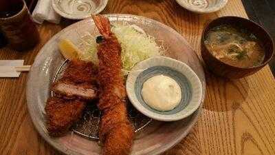 かつかつとんとん