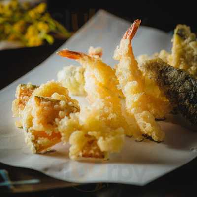 The Buffet Style Sara