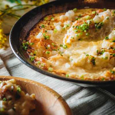 The Buffet Style Sara