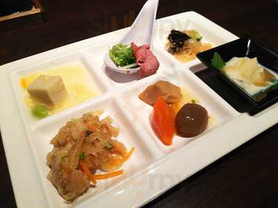 The Buffet Style Sara