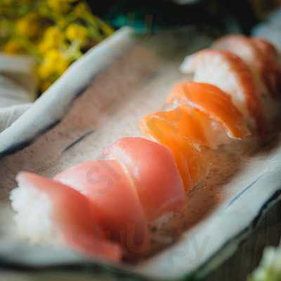 The Buffet Style Sara