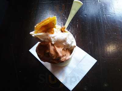 ジェラテリア・ポポロ