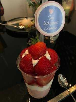 Elle Café 青山店