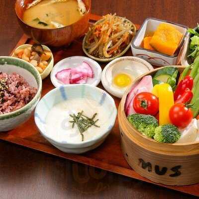 蒸し料理専門店 Mus