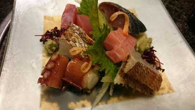 鶴すし 土佐堀店