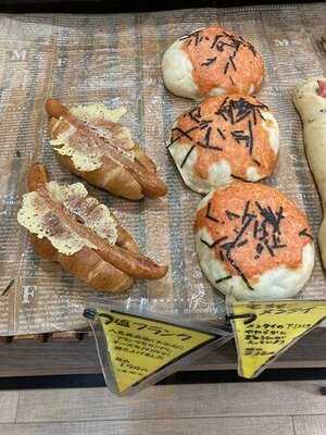 冨士屋パン店本店